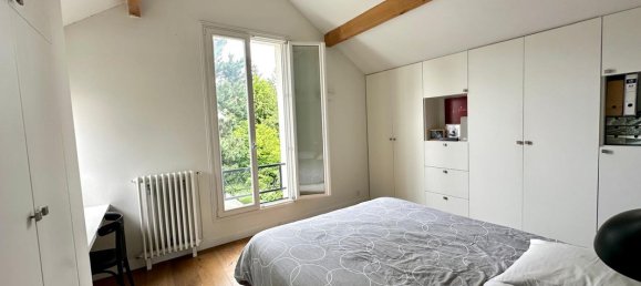 5 bedrooms House in Colombes, France No. 186162 8