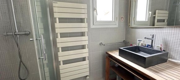 5 bedrooms House in Colombes, France No. 186162 11