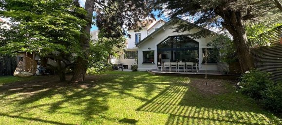 5 bedrooms House in Colombes, France No. 186162 23