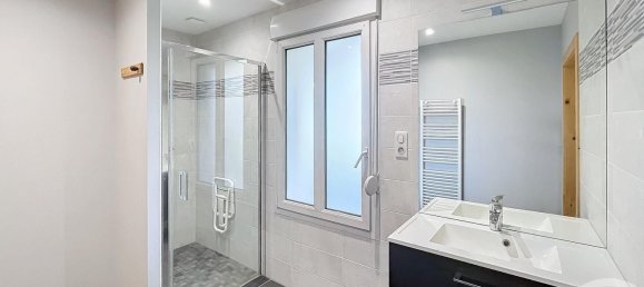 Casa de 4 dormitorios en Saint-Etienne-les-Remiremont, France No. 258647 4