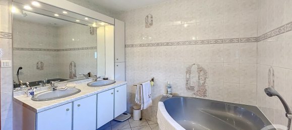 Casa de 4 dormitorios en Saint-Etienne-les-Remiremont, France No. 258647 19