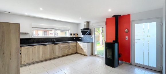 Casa de 4 dormitorios en Saint-Etienne-les-Remiremont, France No. 258647 12