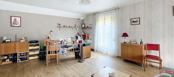 Casa de 4 dormitorios en Saint-Etienne-les-Remiremont, France No. 258647 23