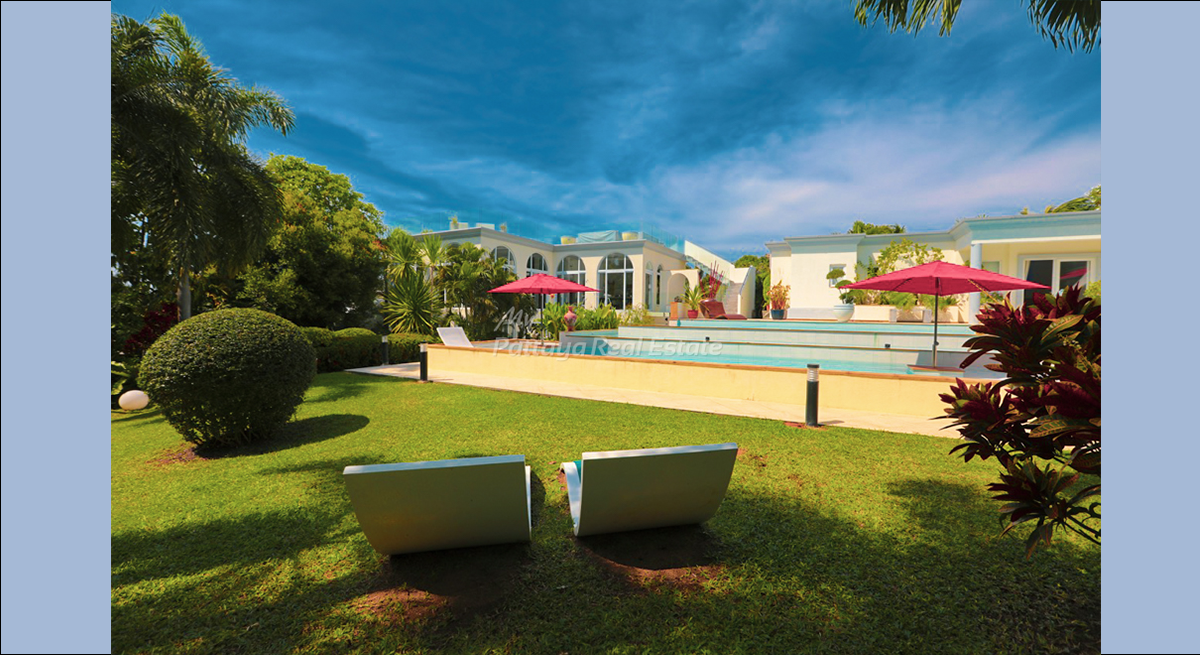 8 bedrooms Cafe / restaurant in Pattaya, Thailand No. 9238