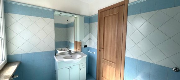 4غرفة شقة في Serra Riccò, Italy رقم 14846 35