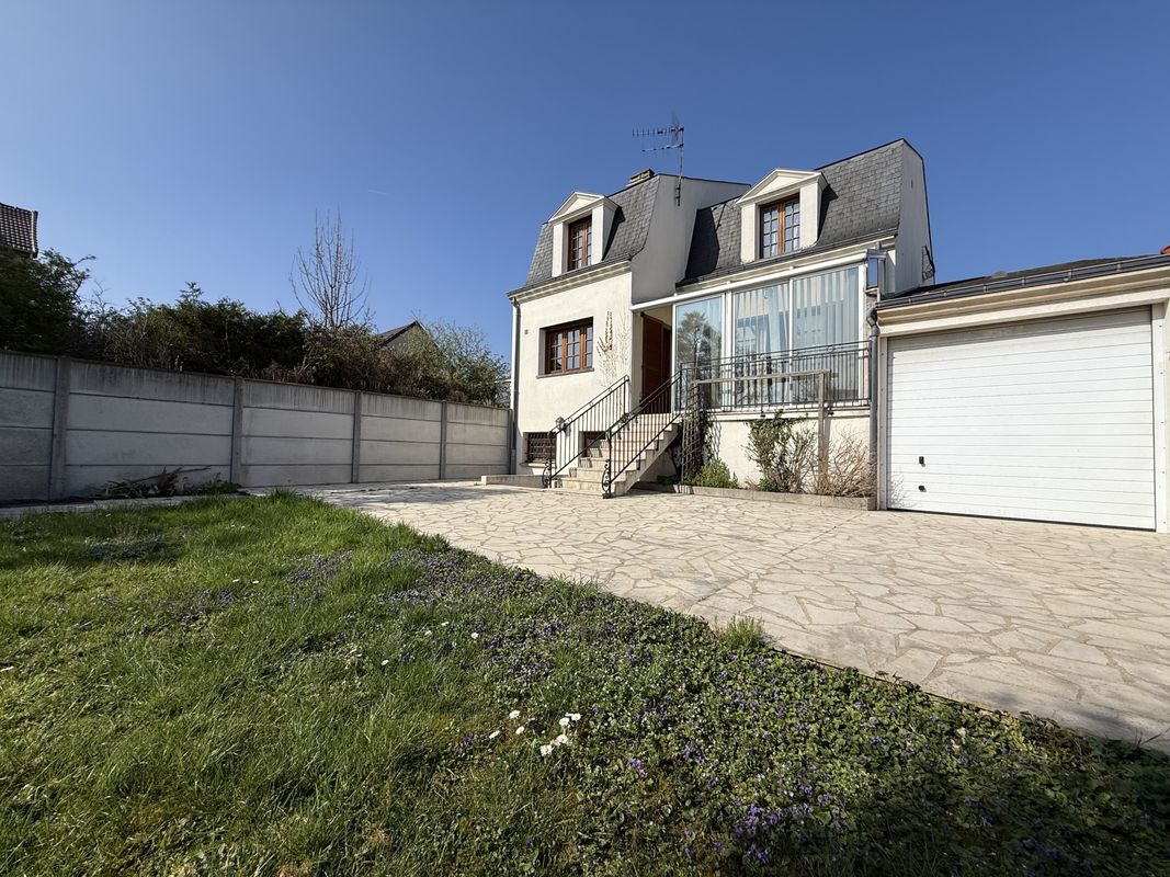 4 غرف نوم منزل في Le Blanc-Mesnil, France رقم 167584