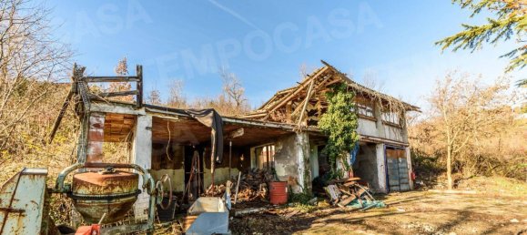 3 bedrooms House in Serramazzoni, Italy No. 333375 2