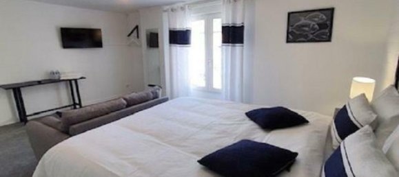 8 bedrooms House in Josselin, France No. 55238 7