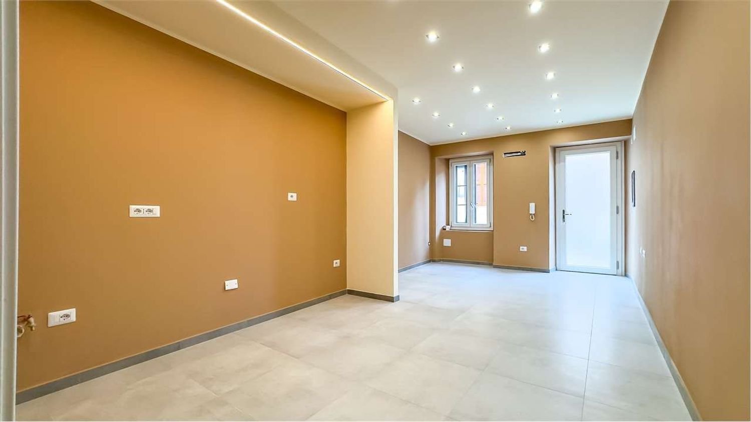 2 rooms Apartment in Cagliari, Italy No. 46587