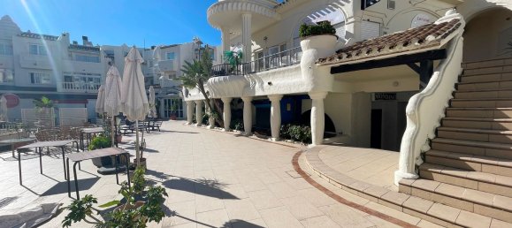 Propriété commerciale à Benalmadena, Spain 140m² No. 85604 4