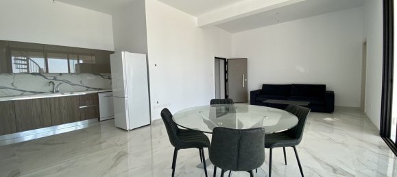 3 bedrooms Apartment in Germasogeia, Cyprus No. 747 4
