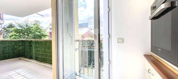 Apartamento de 3 dormitorios en Suresnes, France No. 166111 12