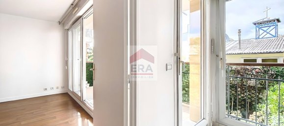 Apartamento de 3 dormitorios en Suresnes, France No. 166111 8