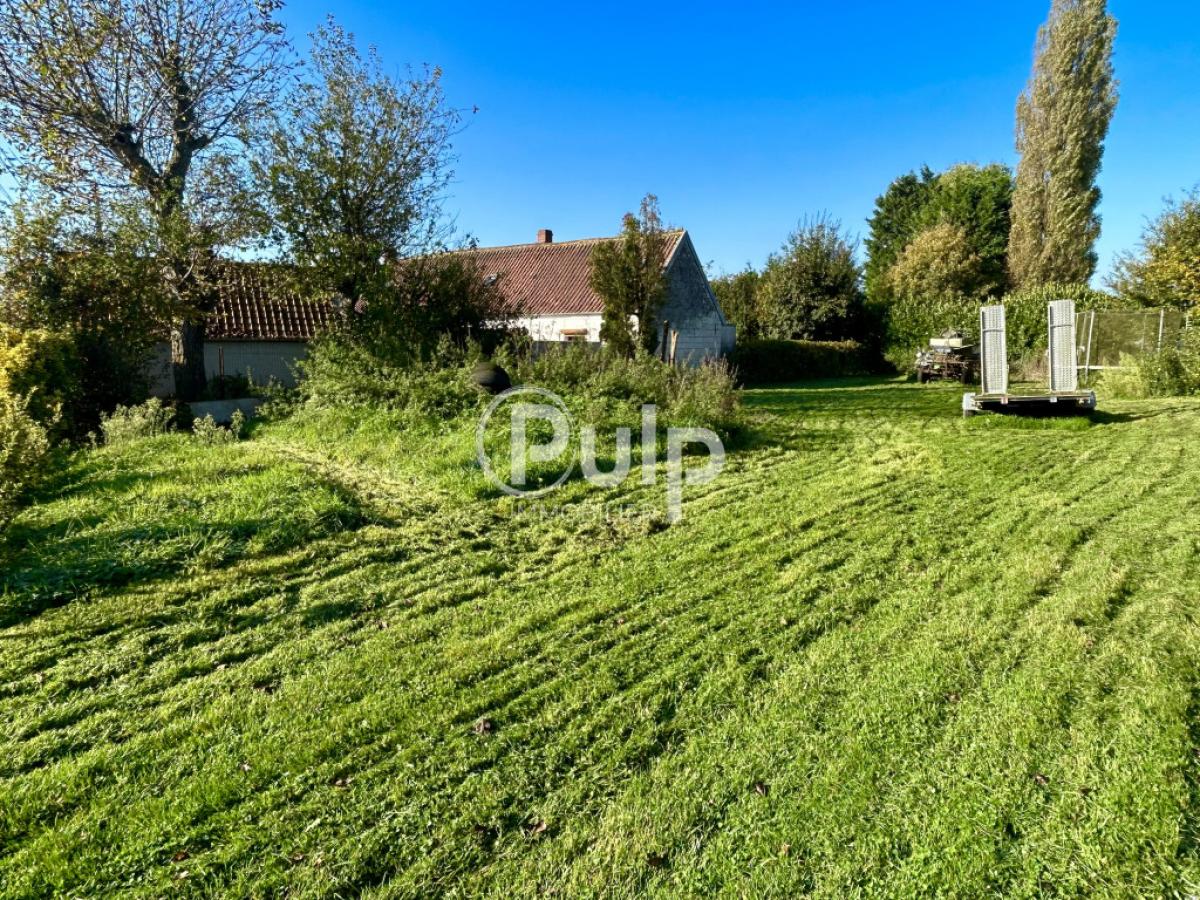  Land in Cambligneul, France No. 90070