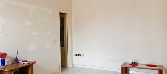 3 Schlafzimmer Wohnung in San Prisco, Italy, Nr. 316607 5