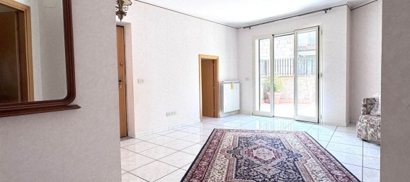 4-Zimmer Wohnung in Santa Maria di Licodia, Italy, Nr. 283266 3