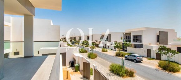 4 bedrooms Villa in Yas Island, UAE No. 20125 3