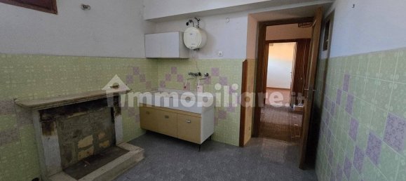 1 bedroom Apartment in Pizzoli, Italy No. 155093 2