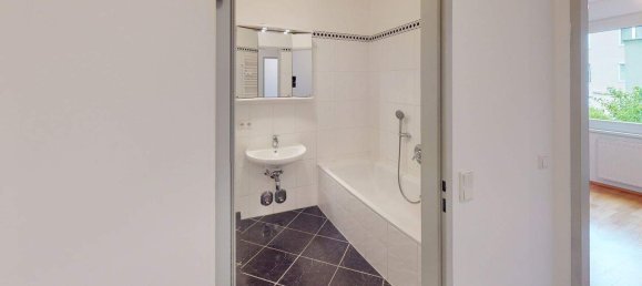 2 rooms Apartment in Penzing, Austria No. 146513 2