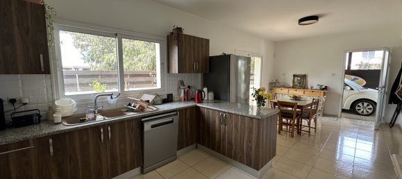 4 dormitorios adosado en venta en Kiti, Larnaka, Cyprus № 173038 9