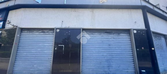 74m² Office in Cosenza, Italy No. 345373 14