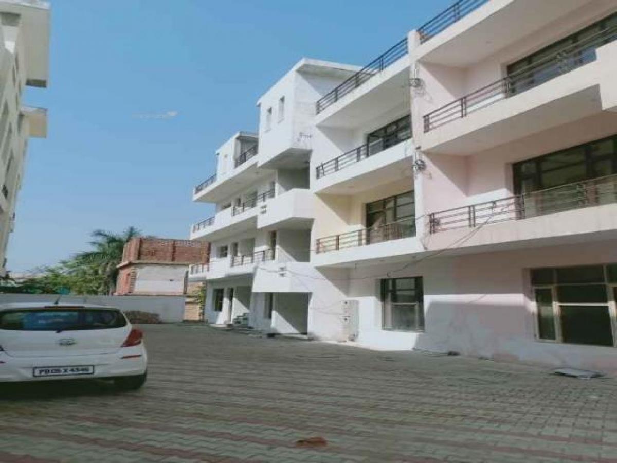 2 bedrooms House in Mohali, India No. 10803