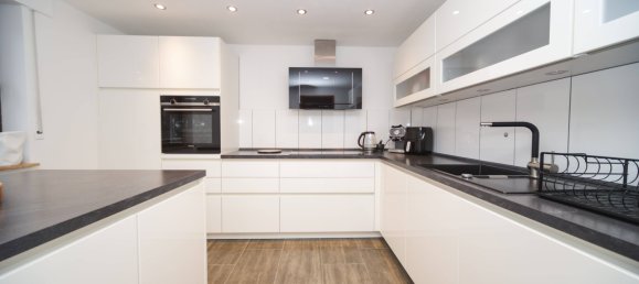 9-salle Maison à Bochum, Germany No. 6272 3