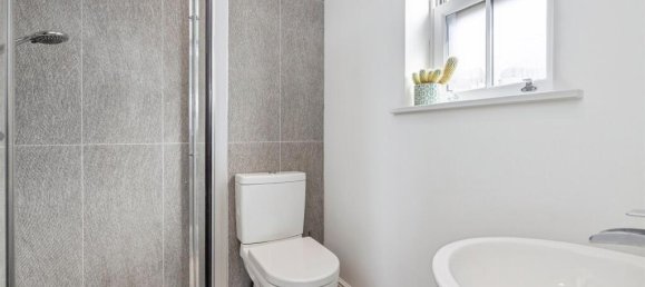 3 Schlafzimmer Maisonette-Wohnung in Watford, United Kingdom, Nr. 6057 8