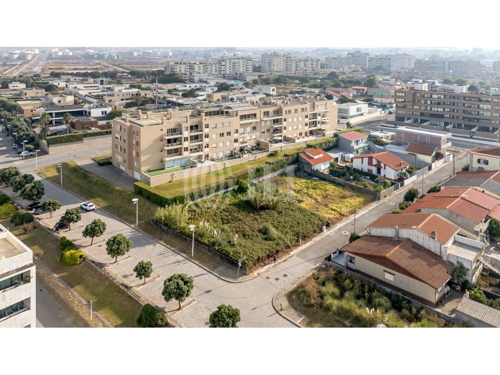 Grundstück in Matosinhos, Portugal 274m², Nr. 242390