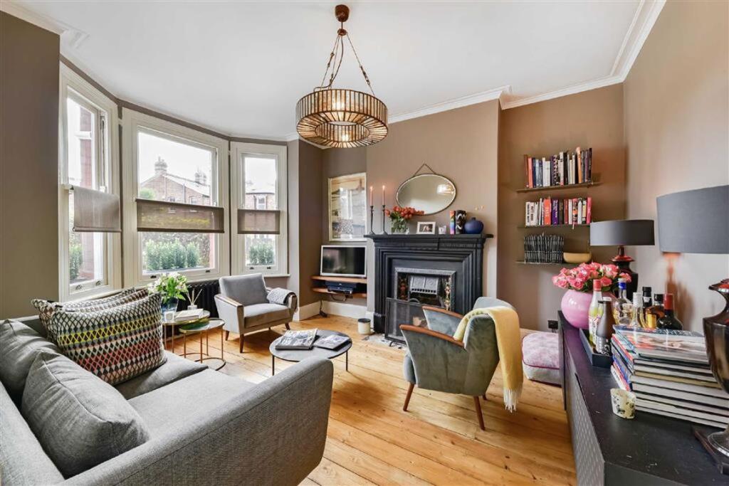 3 غرف نوم طابقين في Cricklewood, United Kingdom رقم 5699