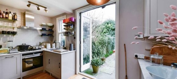 3 غرف نوم طابقين في Cricklewood, United Kingdom رقم 5699 9