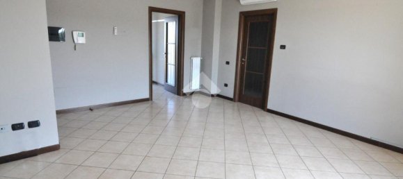 4 bedrooms Apartment in Settimo Torinese, Italy No. 356631 7