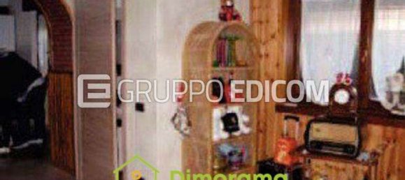 3 bedrooms Apartment in Castano Primo, Italy No. 361112 3