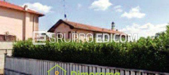 3 bedrooms Apartment in Castano Primo, Italy No. 361112 2