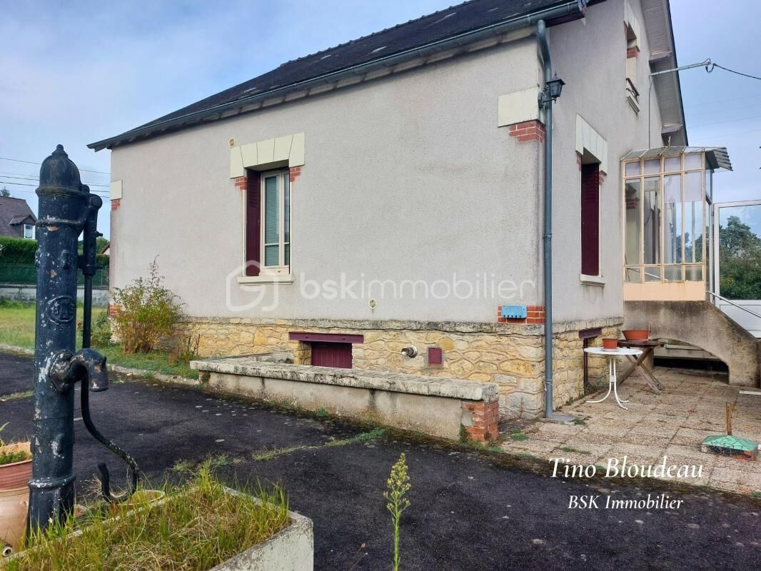 3 bedrooms House in Chisseaux, France No. 338666