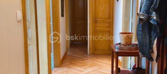 3 bedrooms House in Chisseaux, France No. 338666 5