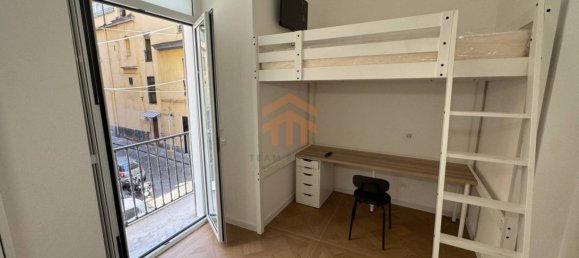 Apartamento de 3 dormitorios en Naples, Italy No. 379300 6