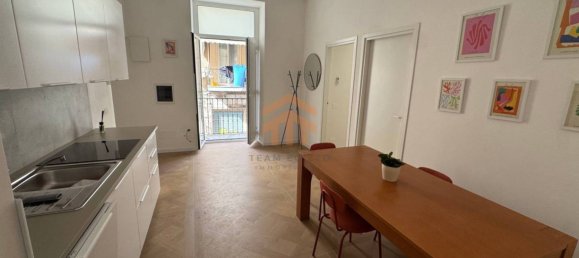 Apartamento de 3 dormitorios en Naples, Italy No. 379300 8