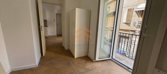 Apartamento de 3 dormitorios en Naples, Italy No. 379300 10