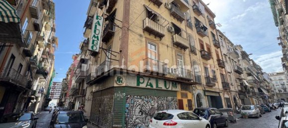 Apartamento de 3 dormitorios en Naples, Italy No. 379300 20