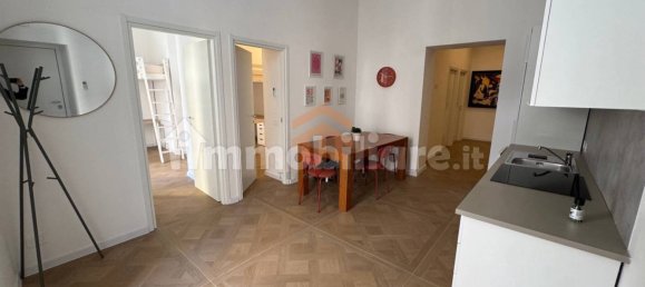 Apartamento de 3 dormitorios en Naples, Italy No. 379300 9