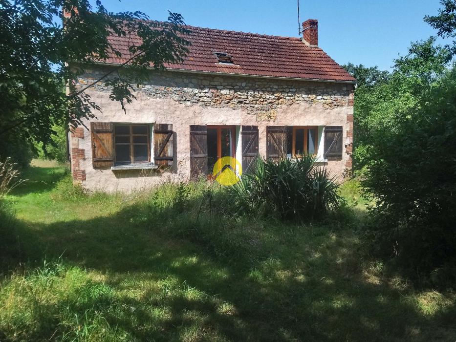 3 bedrooms House in Saint-Amand-Montrond, France No. 88746