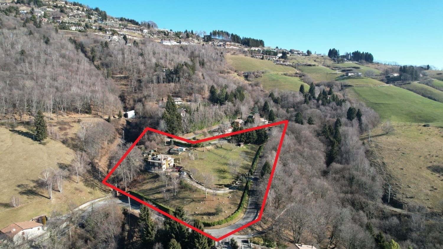 11 rooms House in Grone, Italy No. 140998