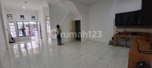 Дом с 3 спальнями в Джакарта, Индонезия № 2487 11