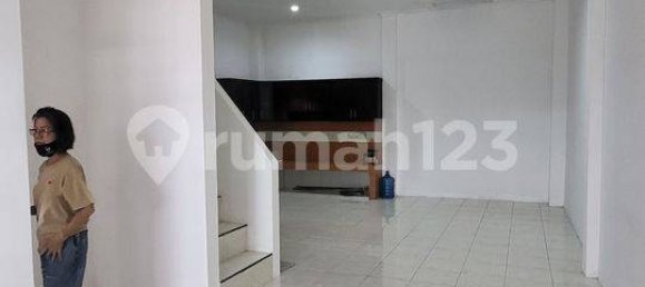 Дом с 3 спальнями в Джакарта, Индонезия № 2487 5