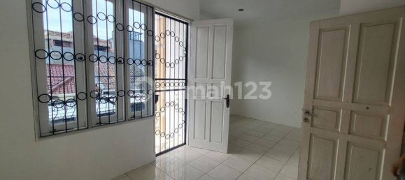 Дом с 3 спальнями в Джакарта, Индонезия № 2487 18