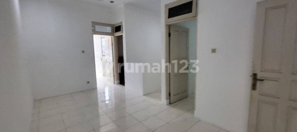 Дом с 3 спальнями в Джакарта, Индонезия № 2487 15