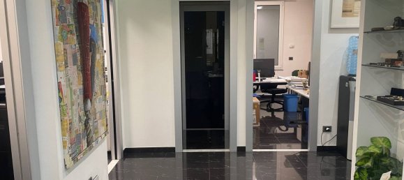 Apartamento de 4 divisões em Genoa, Italy N.º 238853 2