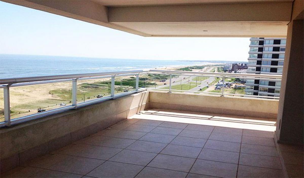 3 chambres Appartement à Maldonado, Uruguay No. 11417