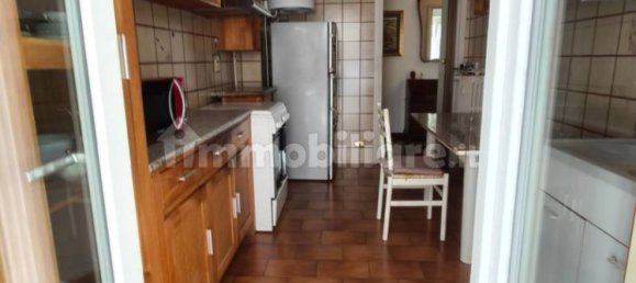 2 bedrooms Apartment in Brescia, Italy No. 350107 4